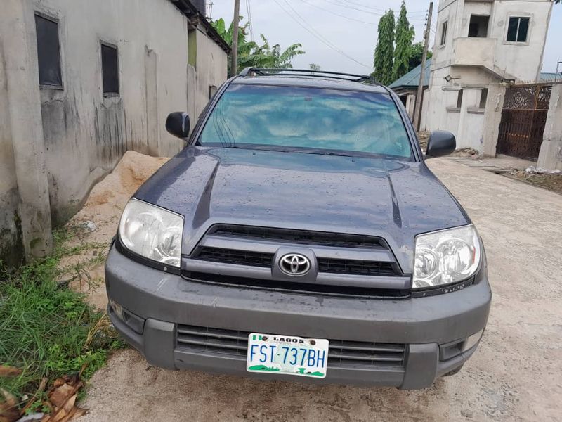 Main image of 2004 Toyota 4-Runner limited